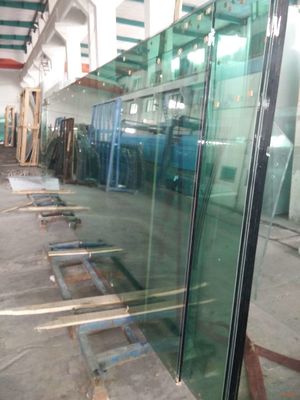 Panel Kaca Standar Pencakar Langit Interlayers Tengah