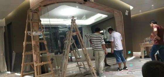 Kaca Berbentuk Tidak Beraturan Langkan Melengkung Panas Bergaya