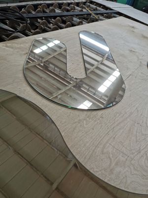 Panel Kaca Standar 2440x5000mm Proses CNC Anti Gores