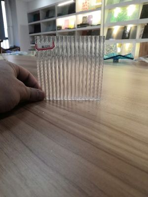 Divisi Laminated 80x80 Wove Shower Enclosure Glass