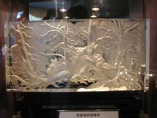 Desain Grafis 3D Clear Carved 5mm SGCC Crystal Acrylic Glass
